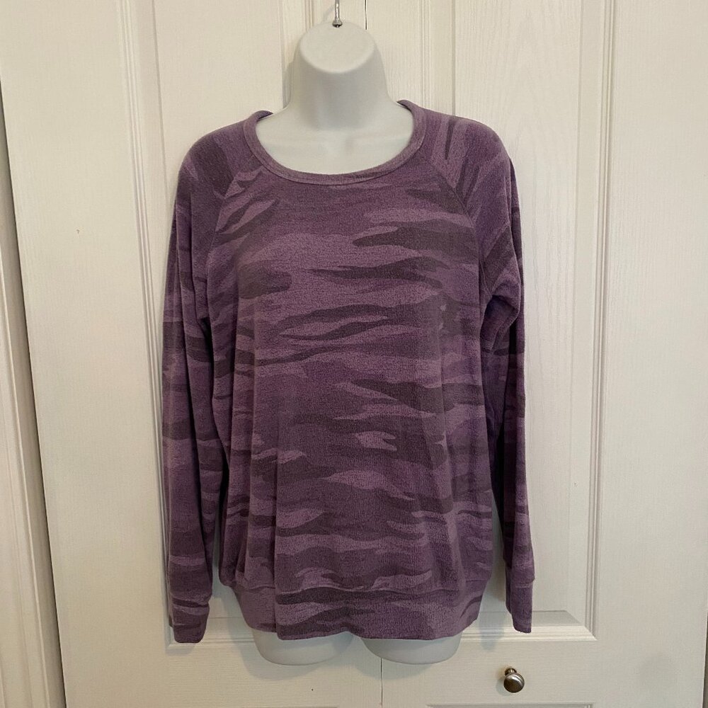 Crew neck, loose-fitting sweater, Buffalo brand
